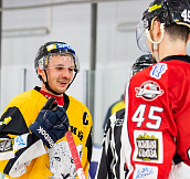 Владислав Куцевич: «Игры против более опытных соперников заставляют ребят быстрее перейти из молодежного хоккея»
