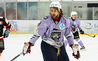 «Ледяные Волки» отзаявили двух хоккеистов
